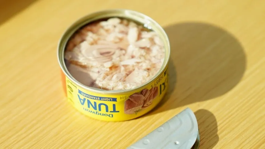 '참치캔 1위' 갑자기 상장폐지라니…동원 F&B, 무슨 일